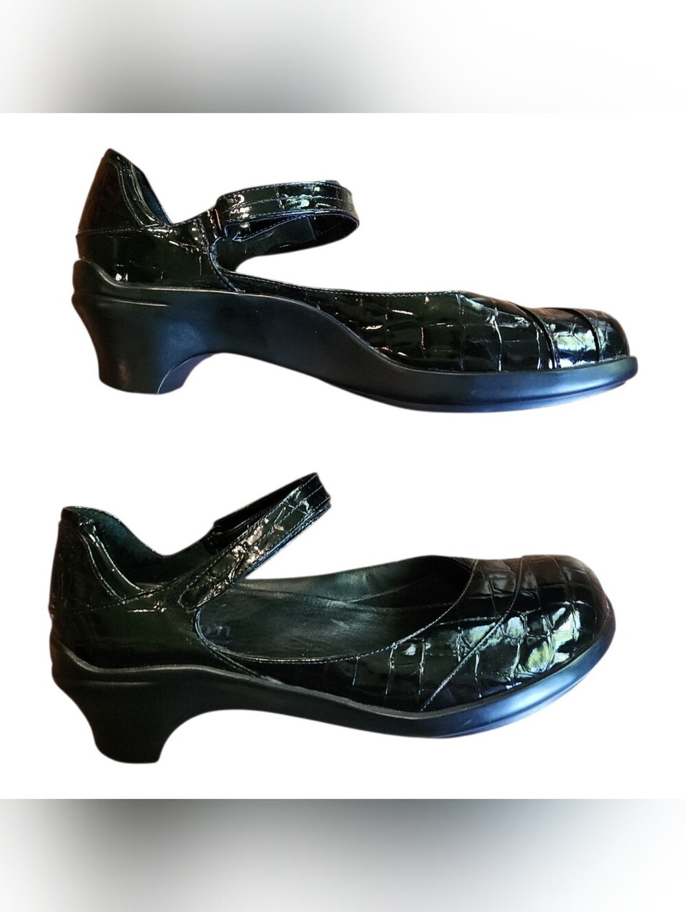 Aravon Womens Black Croc Print Patent Leather Mary Jane Shoes 10B  Dark Academia